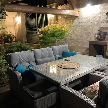 Domaine Du Vernay Tatil Evi *